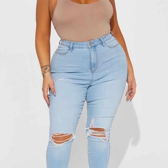 Stretchy Light Wash Ripped Jeans Size 15 - Picture 6 of 7